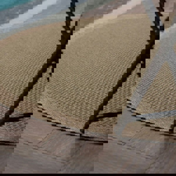 Nature Outdoor Green Rug UV-protected, easy to clean, jute-look designs and soft.