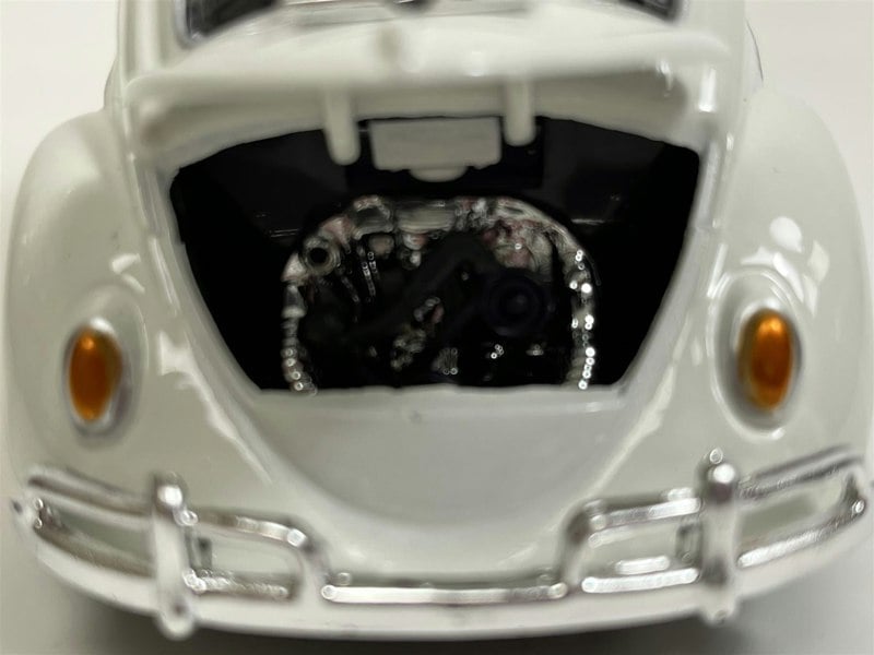 Motormax 007 James Bond On Her Majestys Secret Service 1966 Volkswagen Beetle 1:24 Motormax 79854