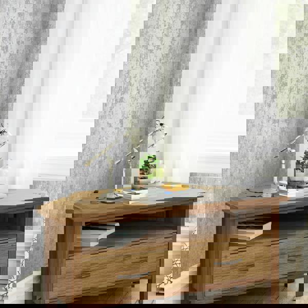 Laura Ashley Whinfell Wallpaper - Silver - 10m