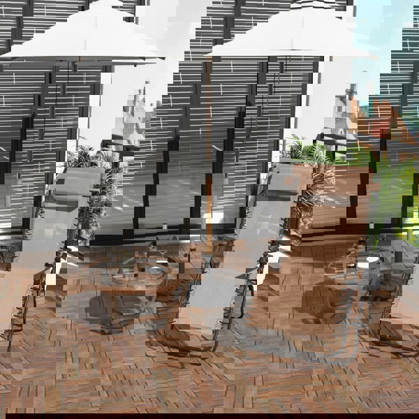 Outdoor Lounge Chair