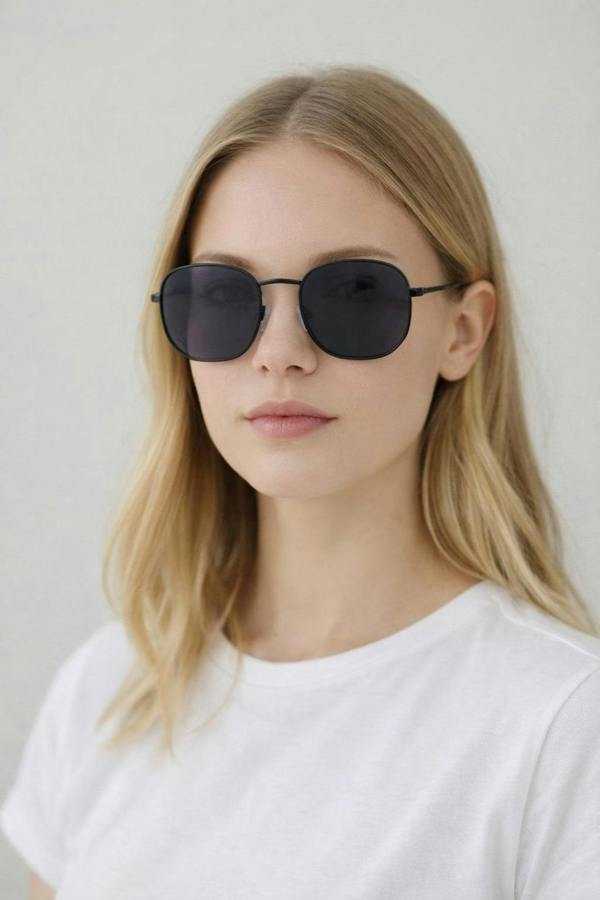 Hexagon Aviator Sunglasses in Black - svnx