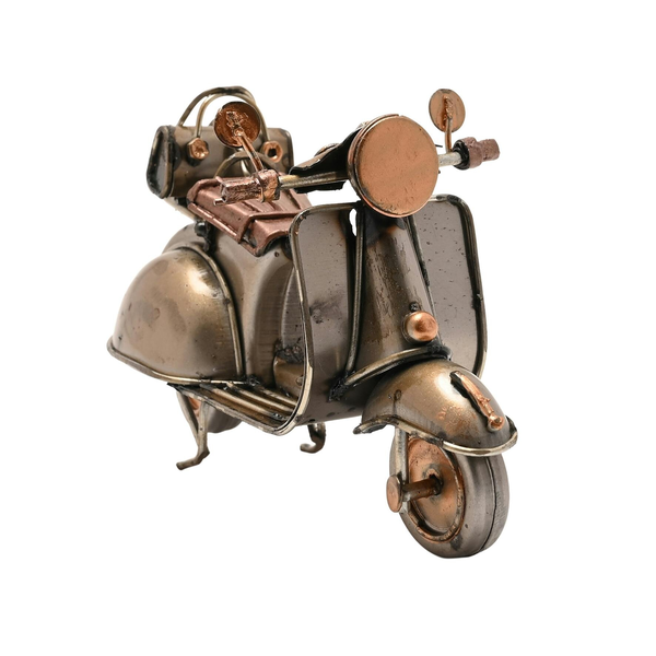Harvey Makin Ornament - Scooter