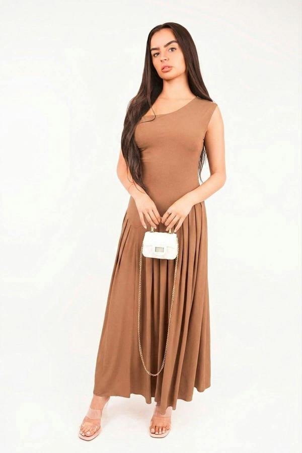 Tylah Short Sleeve Pleated Relaxed Maxi Dress - Brown