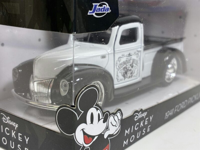 MCSlots Mickey Mouse Steamboat Willie 1941 Ford Pickup 1:32 Scale Jada 36091
