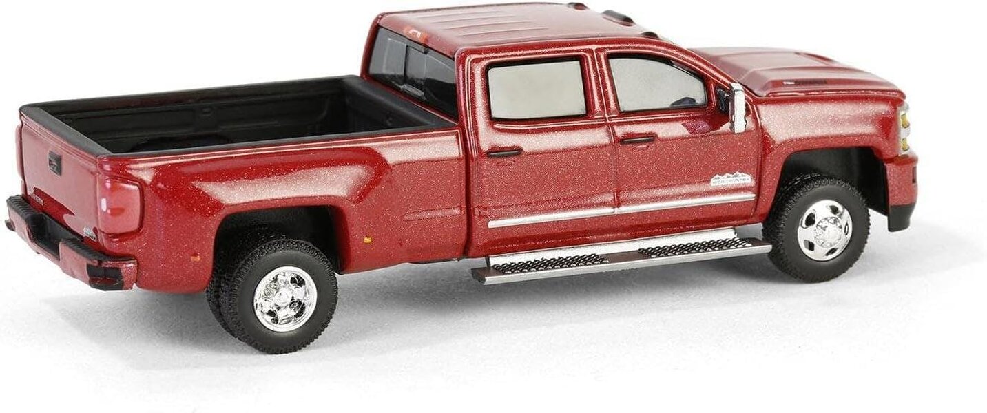 MCSlots 2018 Chevrolet Silverado 3500 HD Dually Red Metallic 1:64 Greenlight 46150D