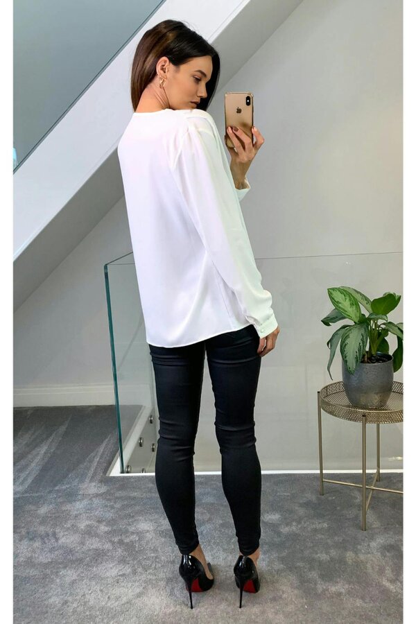 Hoxton Gal Oversized V Neck Long Sleeves Blouse in White