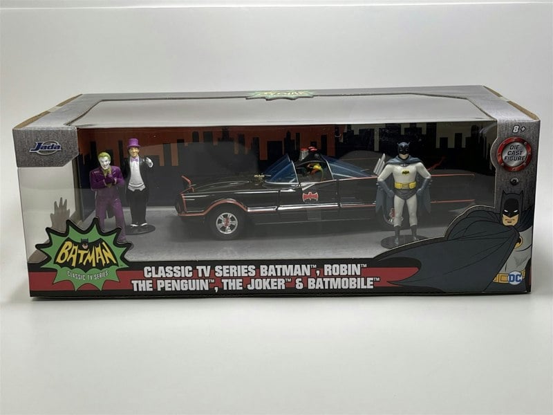 Jada Batman Classic TV Series Batman Robin Penguin Joker Figures and Batmobile 1:24 Jada 33737 253215011