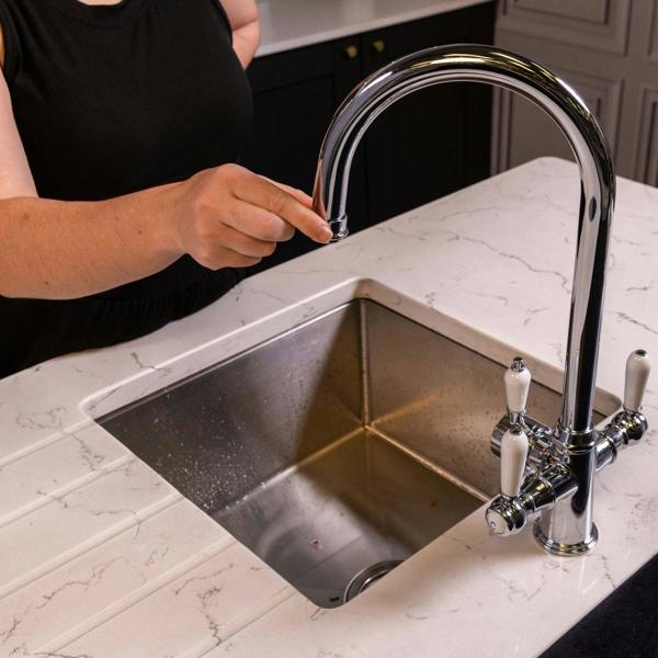 Flode korsa | Traditional Cruciform Style 3 in 1 Instant Boiling Tap | White Ceramic Levers | Polished Chrome Finish