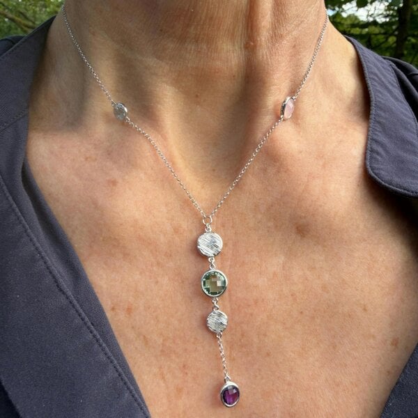 Reeves & Reeves Iris Falling Necklace
