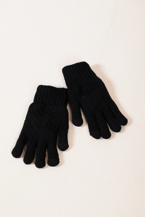 SVNX Touch Screen Cable Knit Gloves In Black