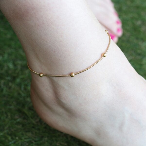 The Colourful Aura Brass Beaded Round Ball Minimalist Boho Slim Foot Payal Anklet
