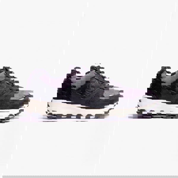 1673957296-94655000.jpg