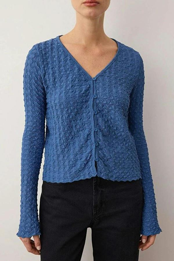 WOVCOR Textured Long Sleeve Stretchy Knit Blouse with Button Detail