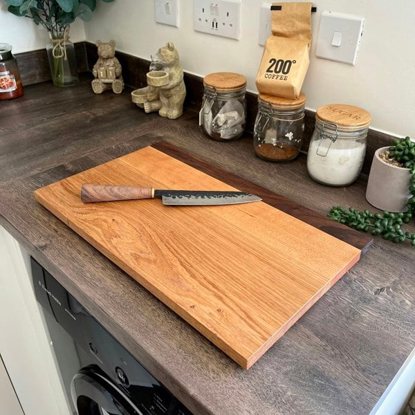 Giraffes & Craftz Oak, Walnut & Cherry Chopping Board