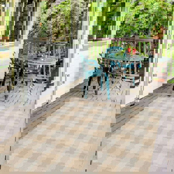 Beige Checkered Outdoor Rug for Garden | The Rugs