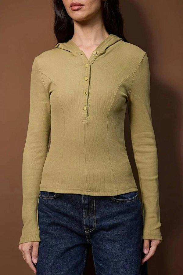 WOVCOR Ribbed Buttoned Knit Blouse with Hood