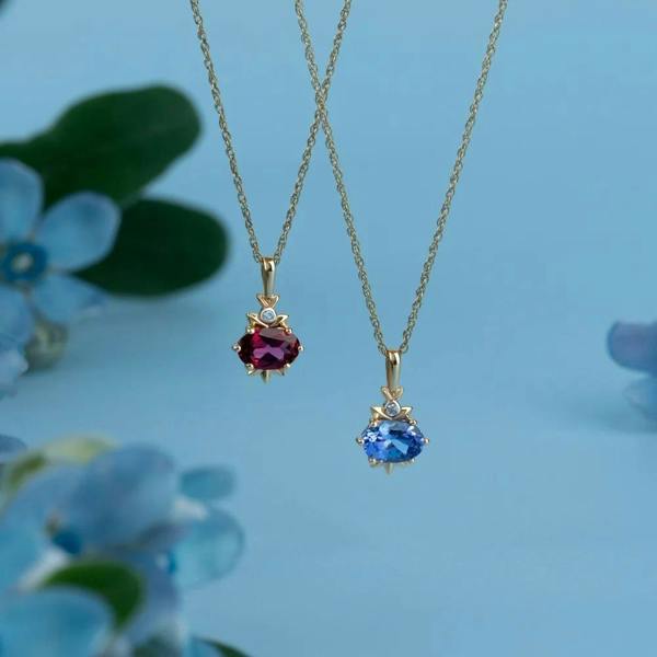 Gemondo Classic Oval Rhodolite & Diamond Pendant Necklace in 9ct Yellow Gold