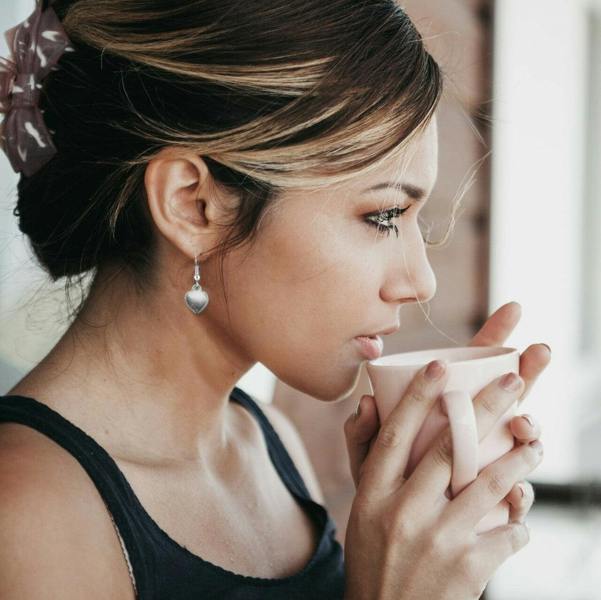Aye Do Gifts Maid of Honour Heart Earrings & Thank You Gift Card