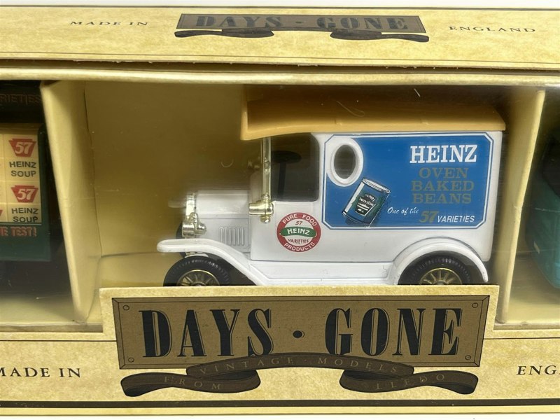 MCSlots Set of 3 Heinz Beans Vans Days Gone Lledo HB01DGD B4