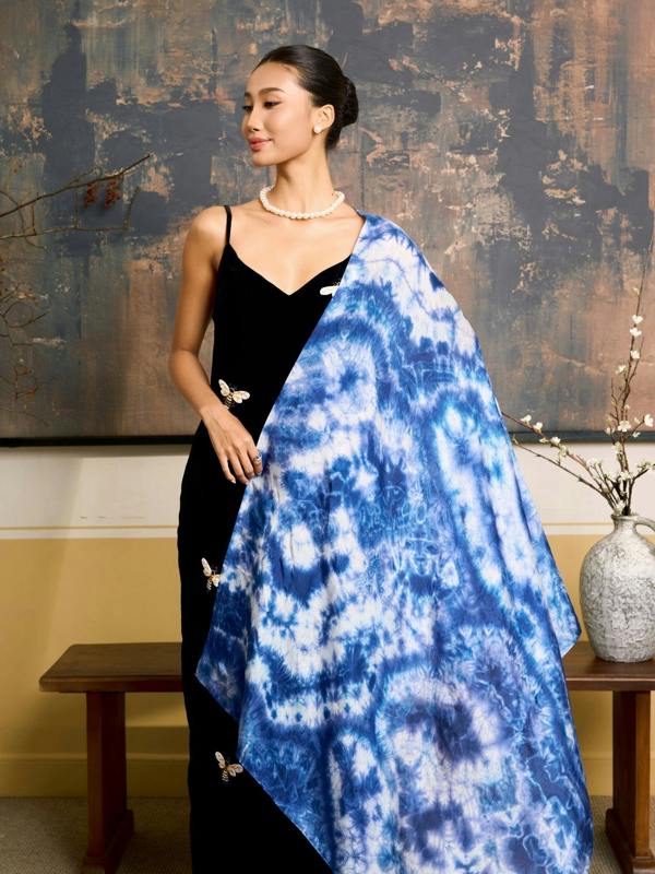Indigo Shibori Silk Scarf – Hand-Dyed Mulberry Silk, Headscarf & Evening Wrap
