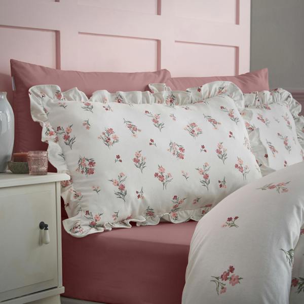 Catherine Lansfield Brushed Ditsy Floral Cotton Reversible Duvet Cover Set Pink