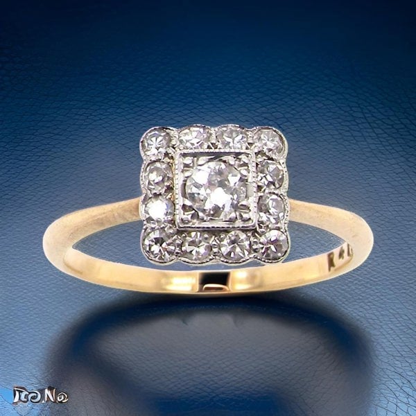 A lovely vintage Diamond Cluster Ring 