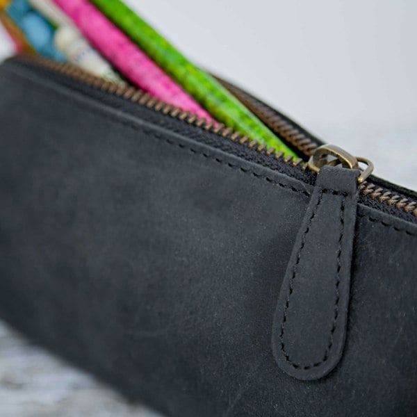 Paper High Buffalo Leather Round Pencil Case
