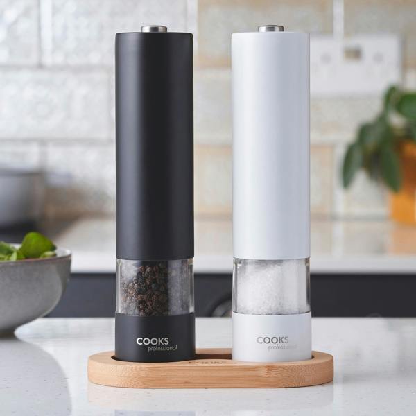 Cooks Professional Electric Salt and Pepper Mill Set with Bamboo Base | Black / White