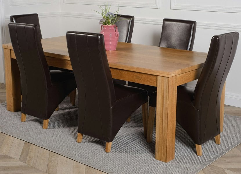 That's Furniture Dakota Extra Large Oak Dining Table with Lola Leather Chairs