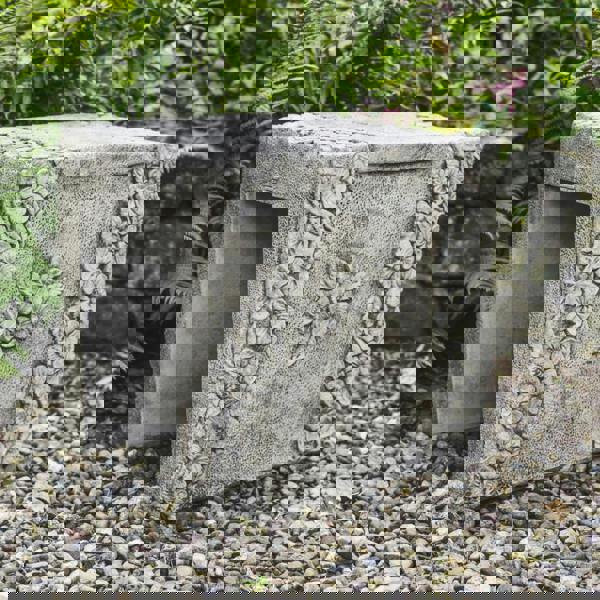 Daisy Design Stone Cast Garden Stool Seat