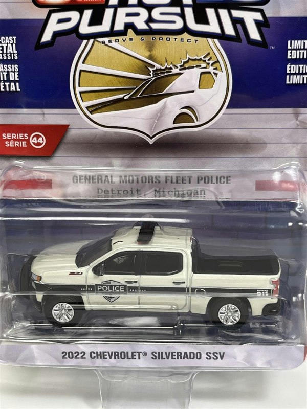 Greenlight 2022 Chevrolet Silverado SSV General Motors Fleet Police 1:64 43020F