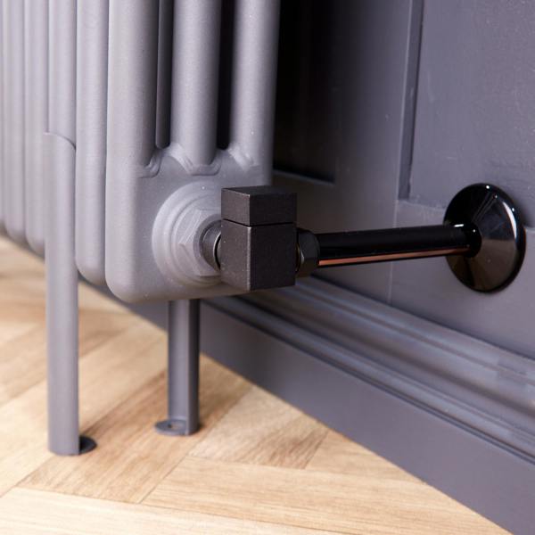 Flode Corner Square Manual Radiator Valve Pack | 15mm x 1/2″ | Matt Black