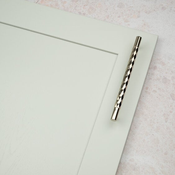 Handle & Home Polished Nickel Solid Brass Diamond Knurled Handle & Coordinating Knob