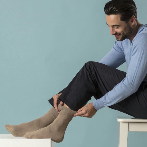 Gentle Grip 12 Pairs Mens Cotton Rich Everyday Socks Soft Top Flat Seam Comfort Socks