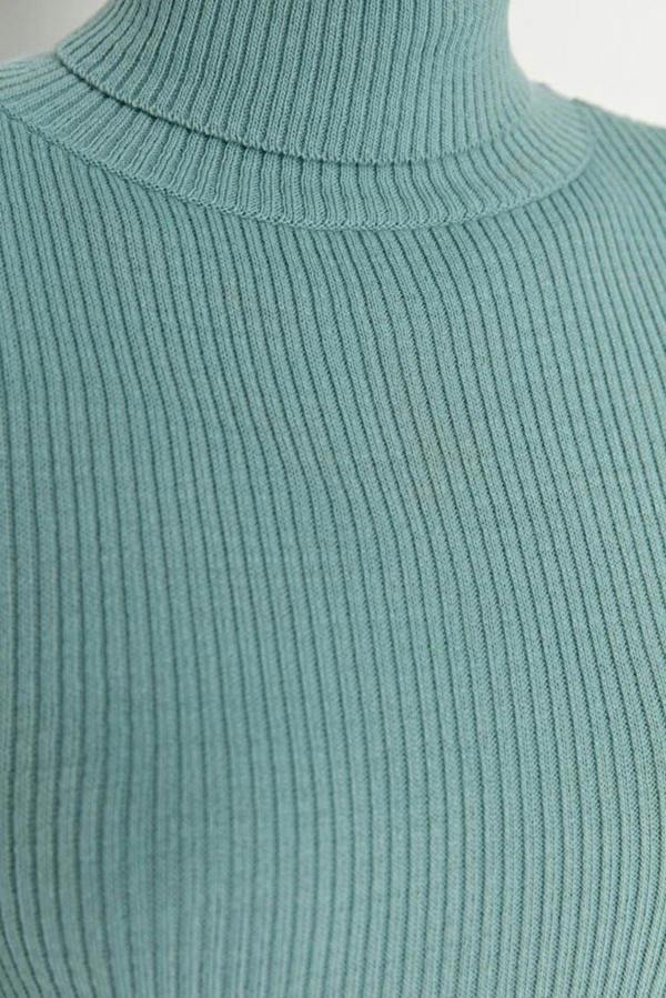 WOVCOR Basic Turtleneck Knit Sweater