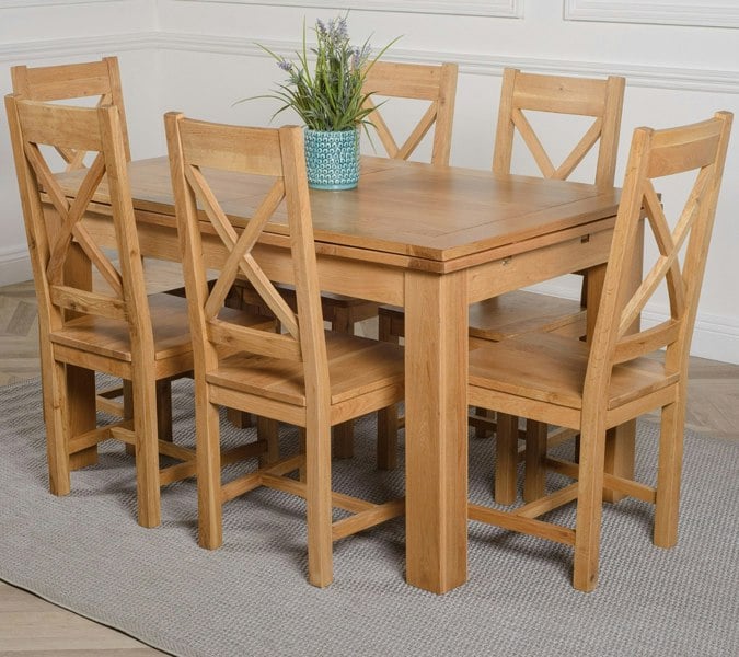 That's Furniture Richmond Medium Oak Extendable Dining Table with Berkeley Oak Chairs