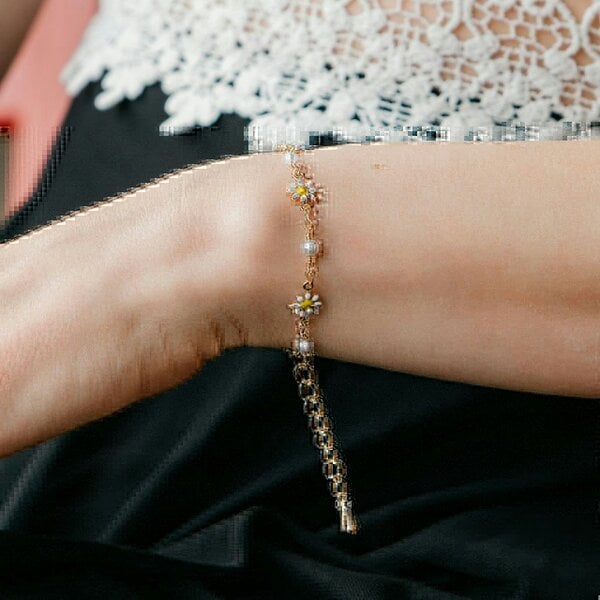 The Colourful Aura Silver Sun Flower Pearl Charms Beaded Summer Indie Boho Daisy Floral Bracelet