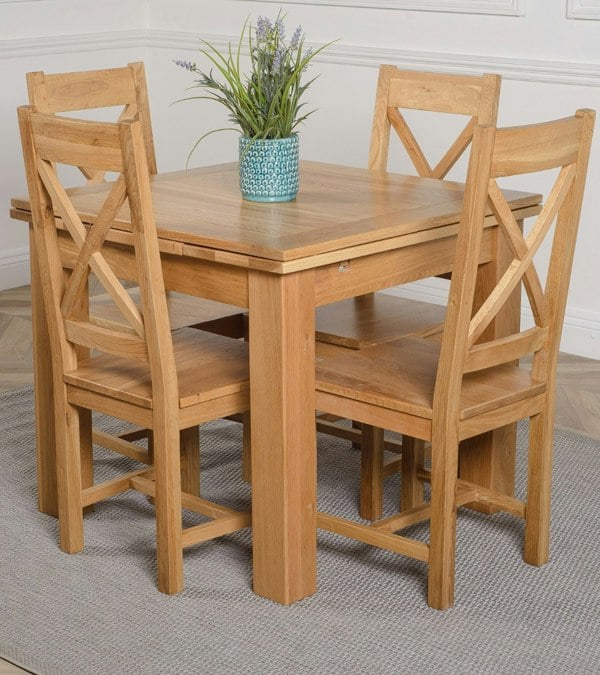That's Furniture Richmond Small Extending Oak Dining Set with Berkeley Oak Chairs