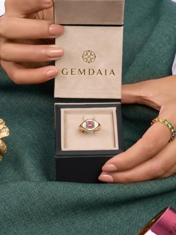 Gemdaia Pink Sapphire Signet Ring