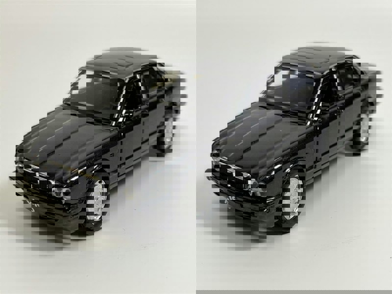 Tayumo Jaguar XJ6 Anthracite LHD 1:36 Scale - Pull & Go Tayumo 36100018