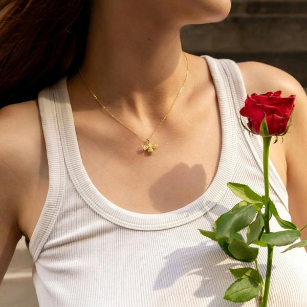 Spero London Matte Bumble Bee Sterling Silver Necklace