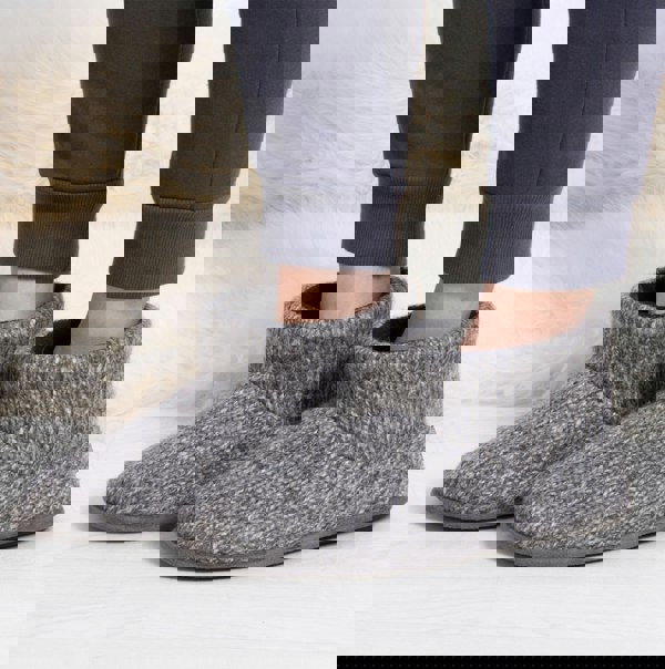 Totes Toasties KNITTED SHORT BOOT SLIPPER Mens Grey
