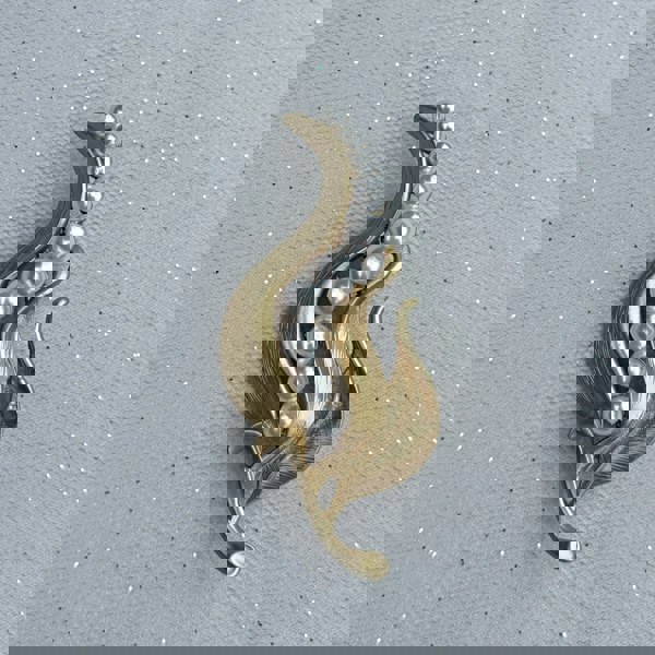 Pearl pea brooch, gold tone metal, pod design with cascading white faux pearls, textured finish, vintage inspired jewellery, elegant statement accessory, nature themed brooch, unique gift for her
