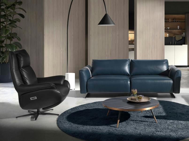 Angel Cerdá Black Leather Swivel Armchair 5124