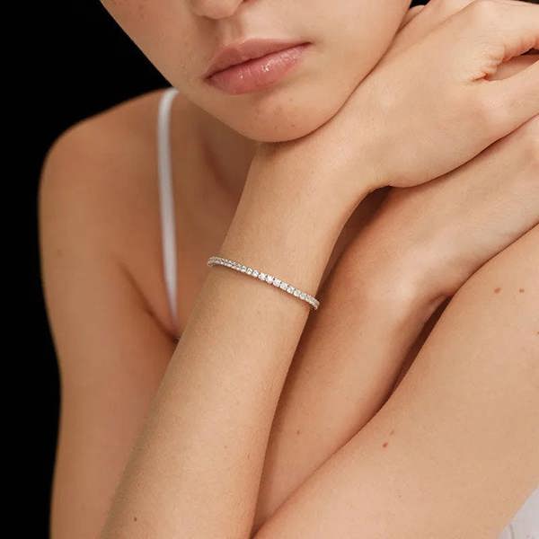 Elk & Bloom 14K Gold Solitaire Tennis Bracelet