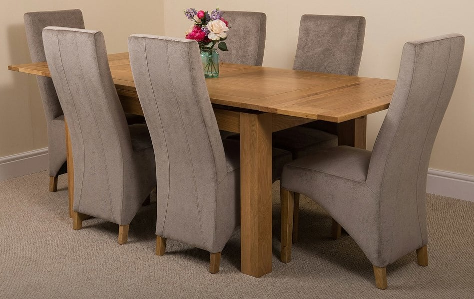 That's Furniture Richmond Medium Oak Extendable Dining Table with Lola Fabric Chairs