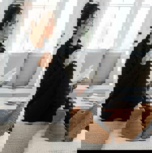 Skechers KEEP COZY Womens Boots Chestnut