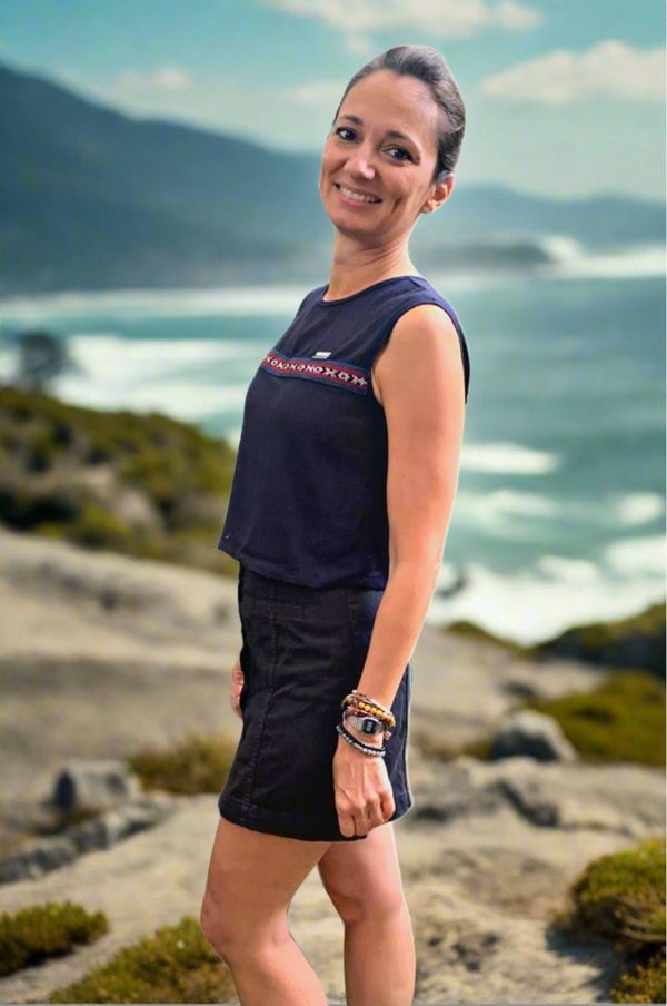 Handmade Stories Upcycled navy blue sleeveless top