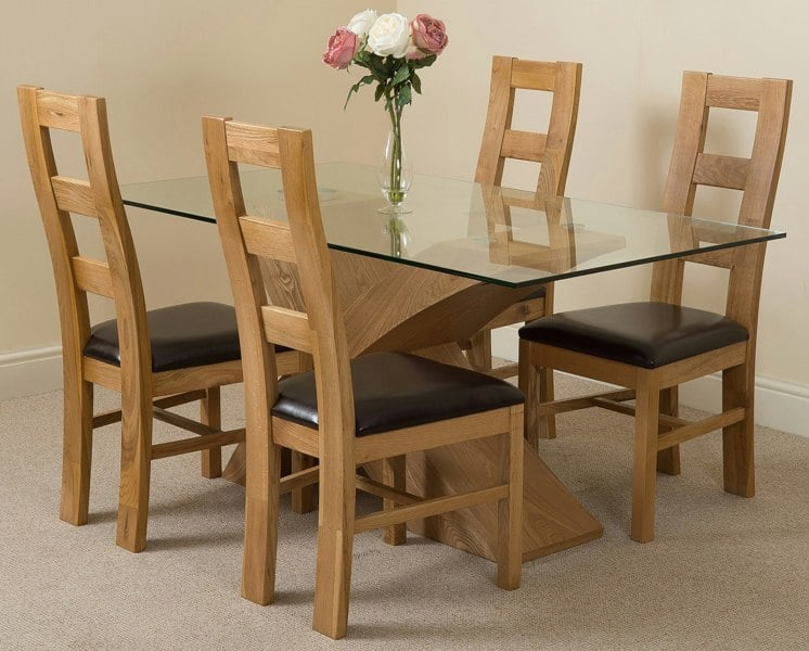 That's Furniture Valencia Oak Small Glass Dining Table & Yale Oak Chairs