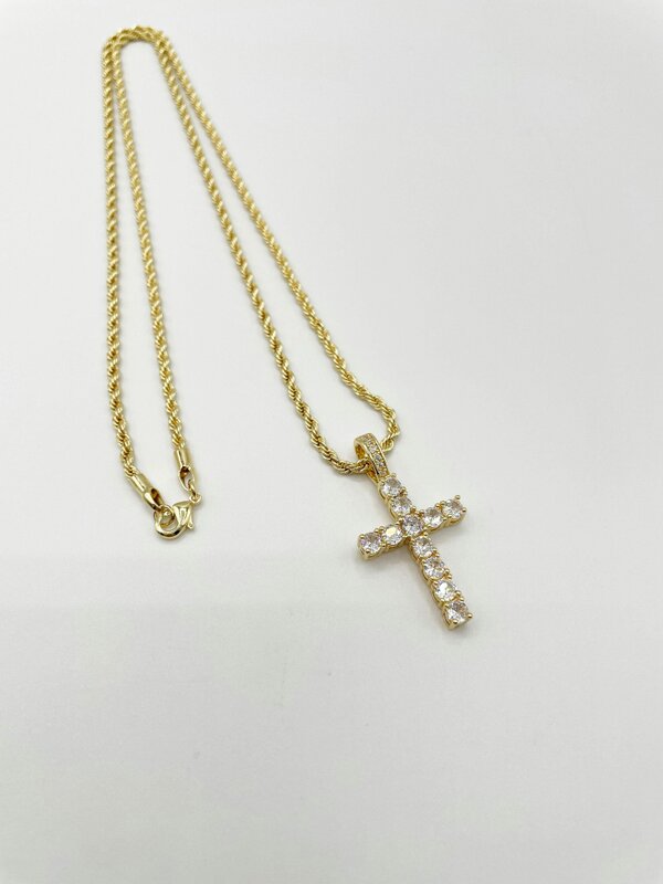 SVNX Diamante Cross Pendant Necklace in Gold